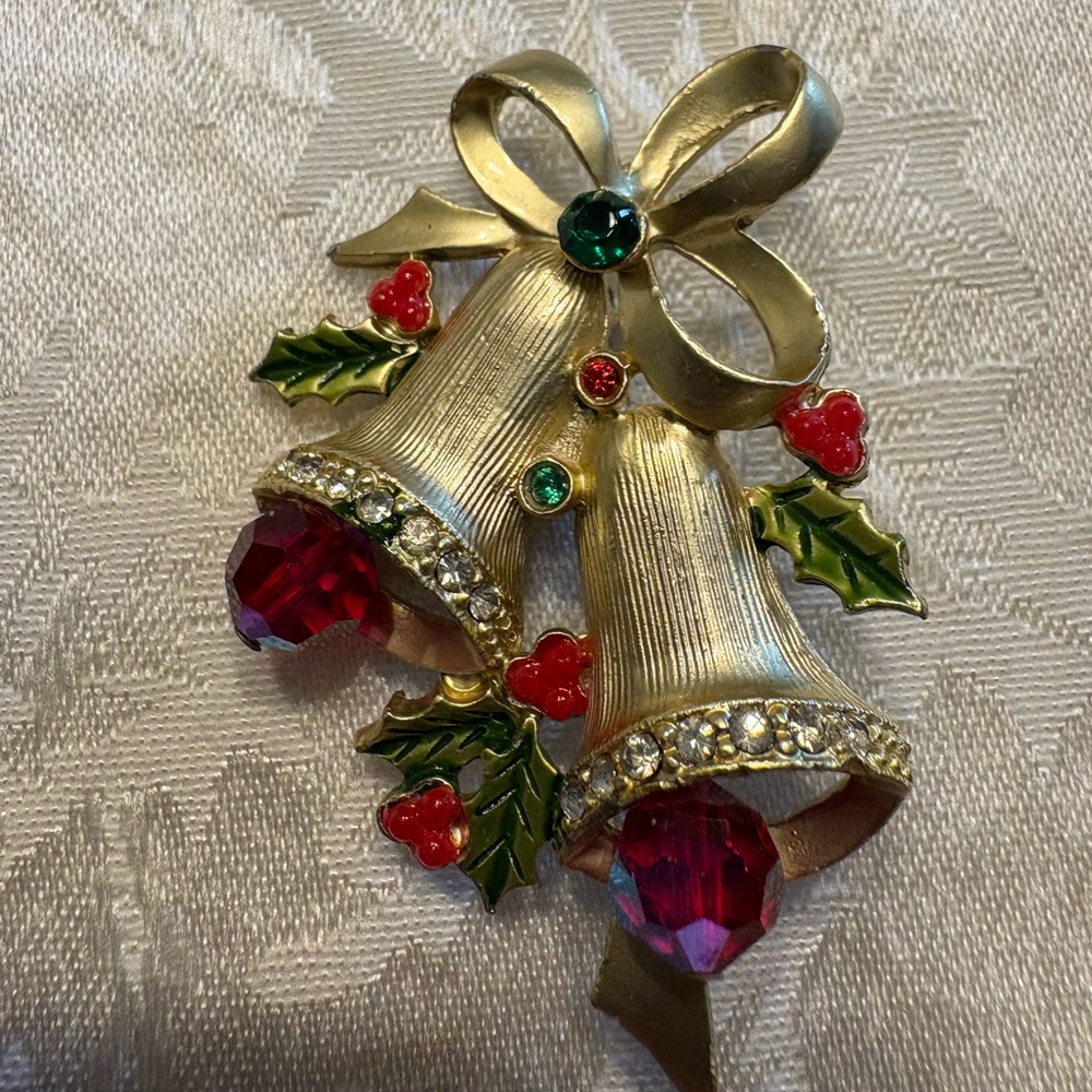 Double Christmas Bells Gold Tone Pin
